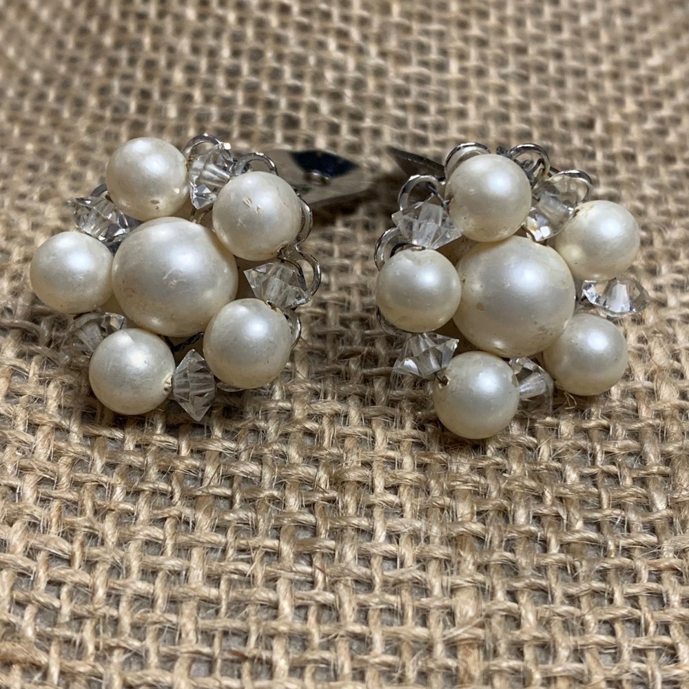 Marvella Vintage Faux Pearl Crystal Cluster Clip On Earrings Silver Tone 31